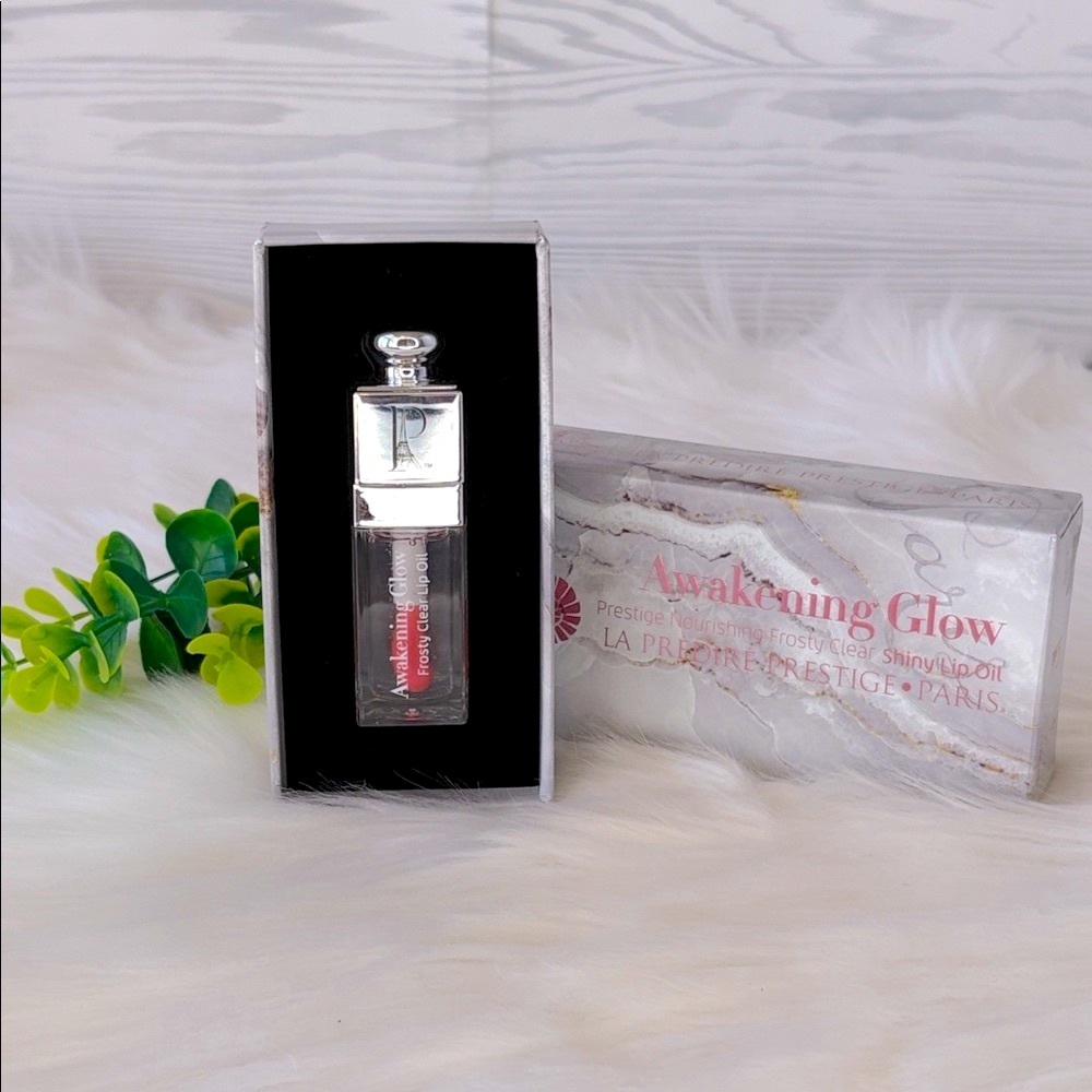 Awakening Glow Prestige Nourishing Frosty Clear Shiny Lip Oil